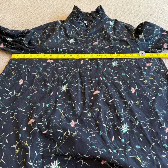 NWT Tuckernuck Teagan Shirt Top Campden Vine Ruffle V-Neck Black Floral Boho XL - Picture 10 of 16